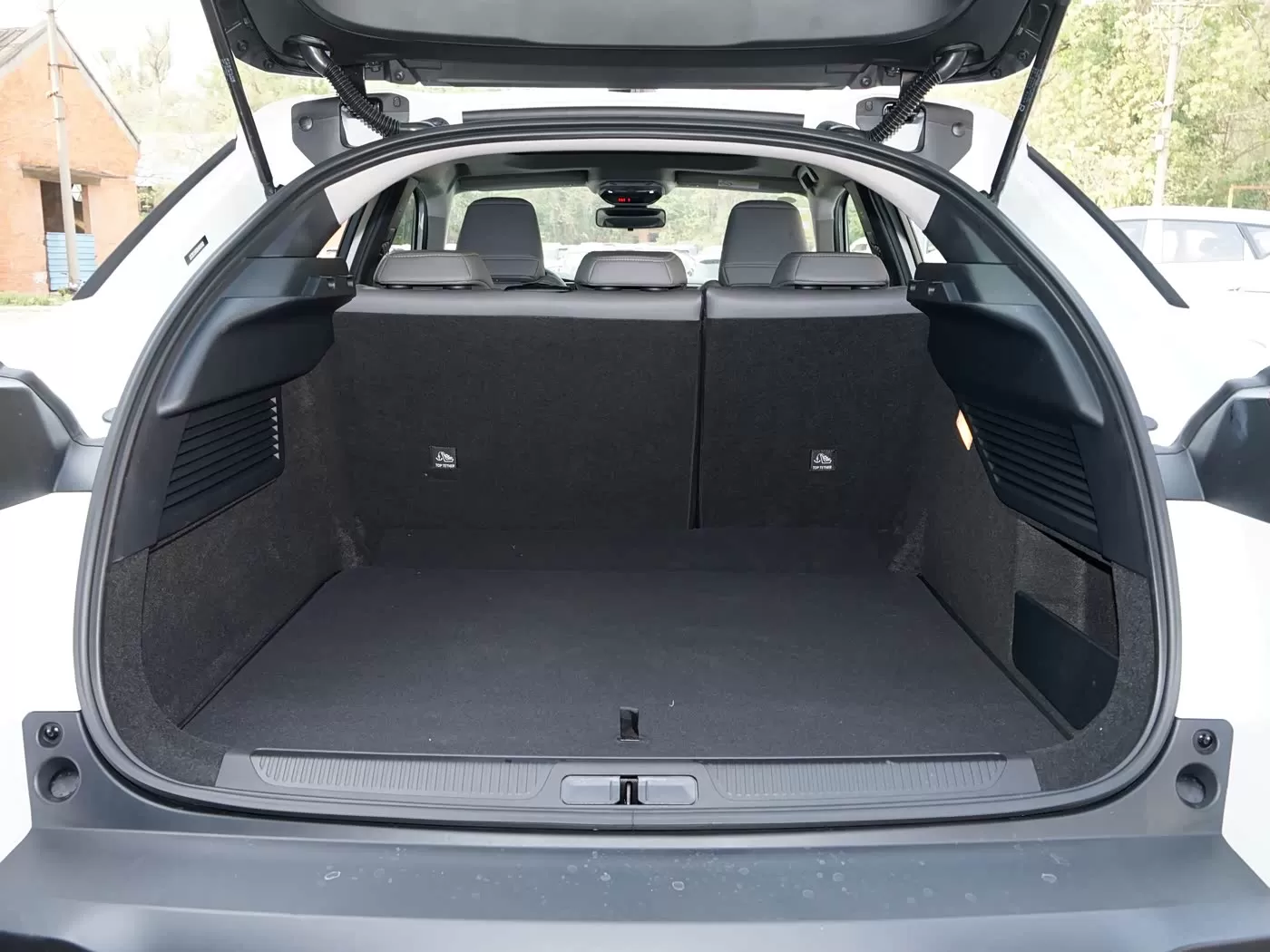 Voiture d’occasion Dongfeng Citroën Versailles C5X en vente – Silu Auto Export