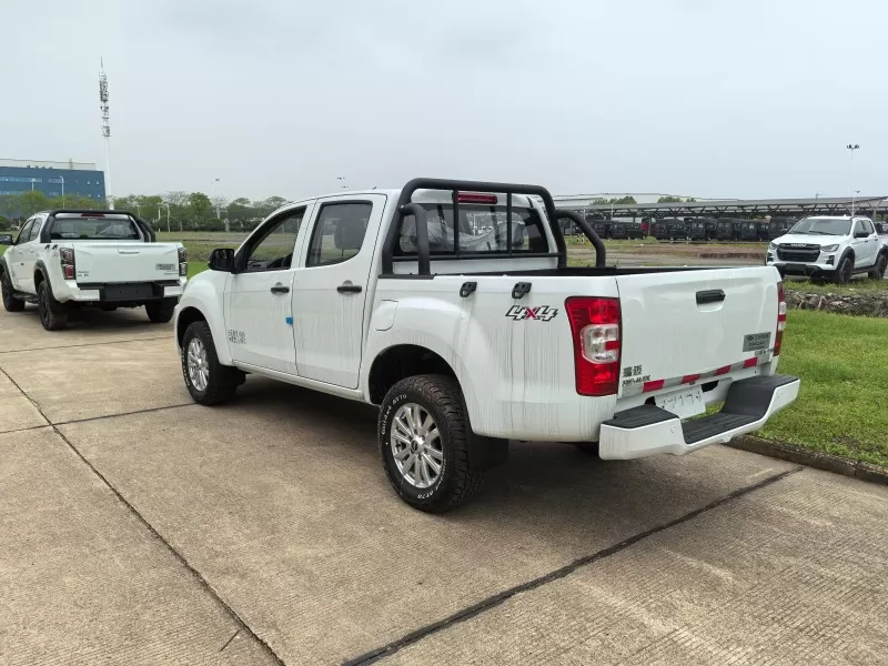 Isuzu RE-MAX Camionnette diesel | Transmission manuelle pour les concessionnaires mondiaux