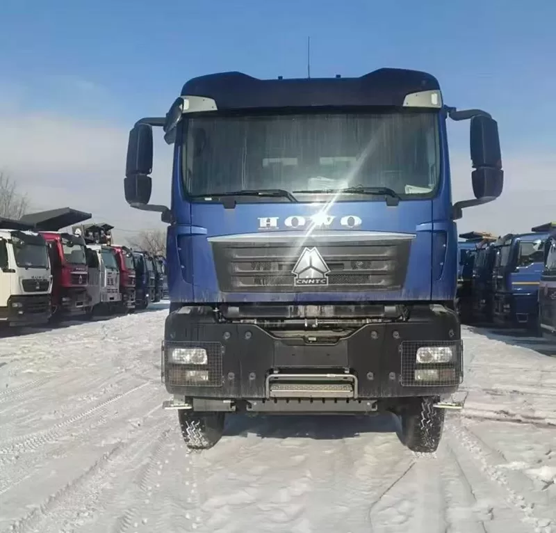 Camion benne Howo T7H 8×4 (édition polaire / édition froide haute altitude) - Véhicule d'occasion de haute qualité