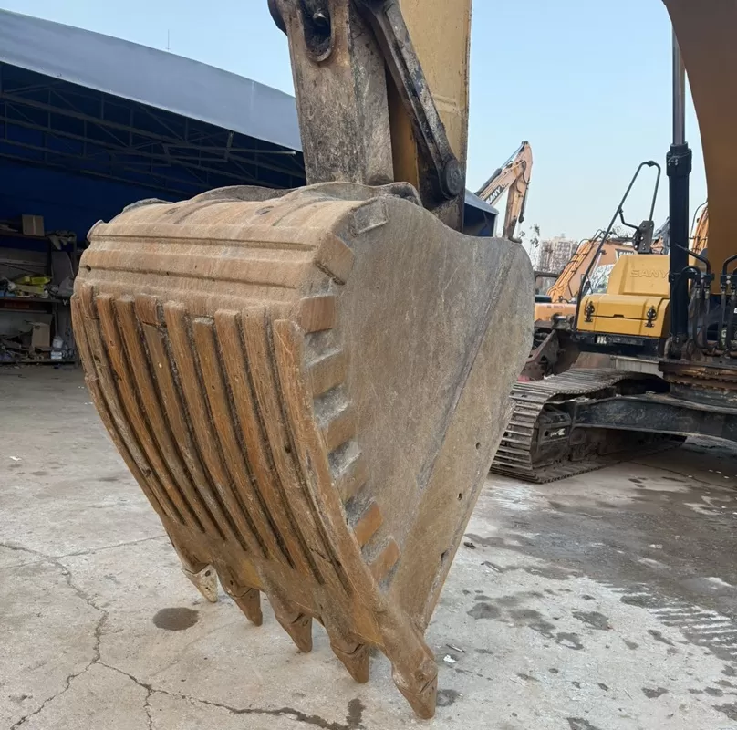 Pelle Sany SY365H d'occasion adaptée aux machines de construction et d'exploitation minière