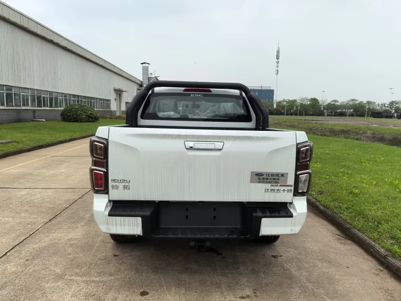 Isuzu Lingtuo Cross-Country 2.5T 4X4 Diesel Pickup - Tout neuf en provenance de Chine