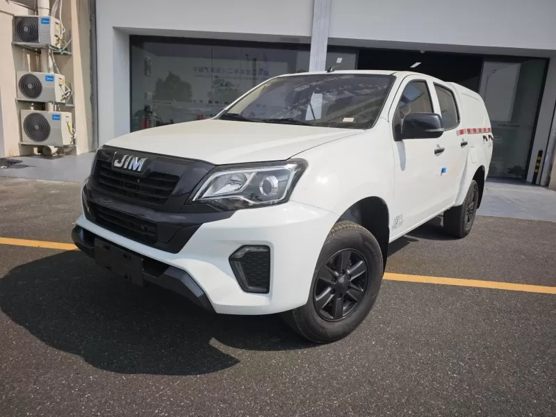 Isuzu RE-MAX Pickup diesel manuel avec cache-bagages amovible