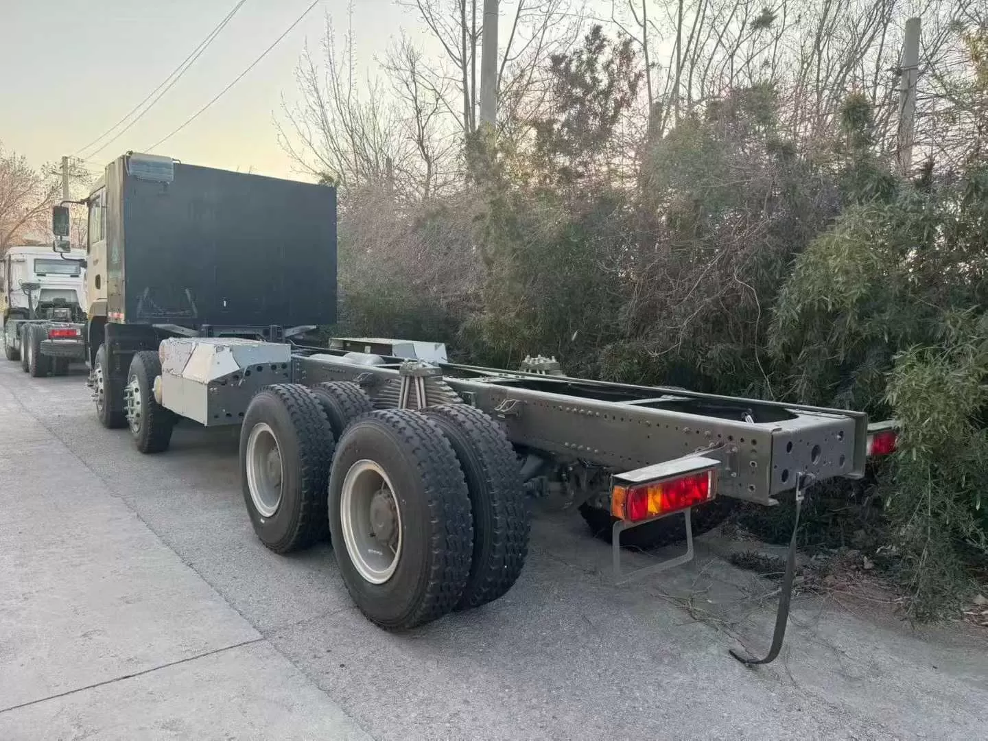 Camion tracteur Sinotruk Howo TX 6 × 4 camion d'occasion à vendre en Chine