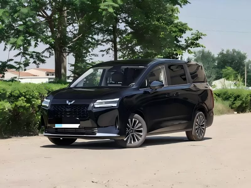 Wuling Starlight 730 2026 1.5T CVT Premium Monospace 7 places pour le transport familial et de passagers