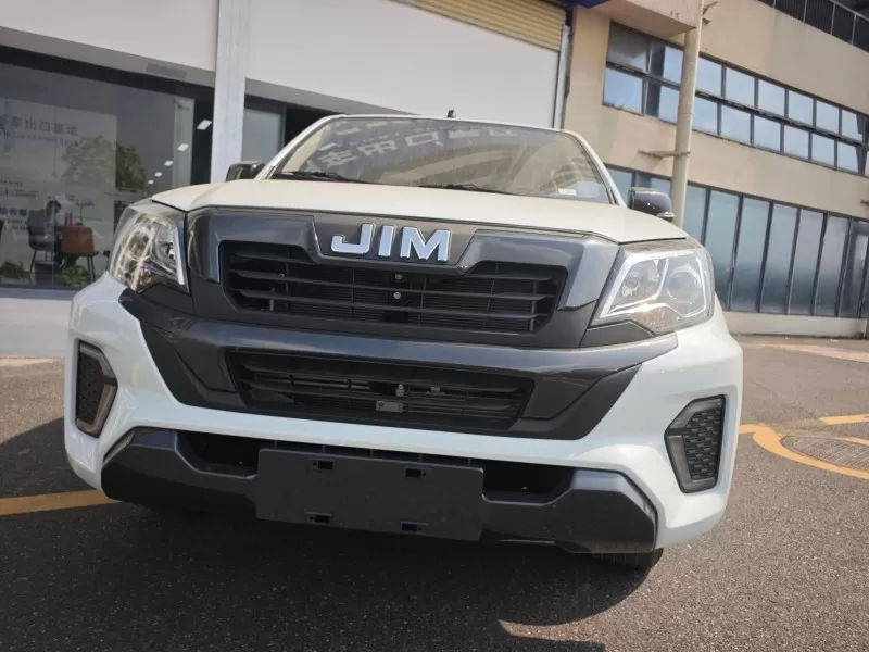 Isuzu RE-MAX Pickup diesel manuel avec cache-bagages amovible