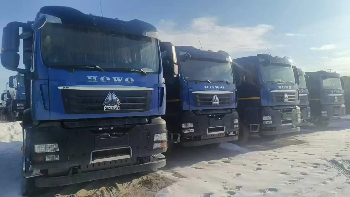 Camion-benne Howo T7H 8×4 (Édition Polaire / Édition pour les hautes altitudes et les climats froids) – Véhicule d’occasion de haute qualité